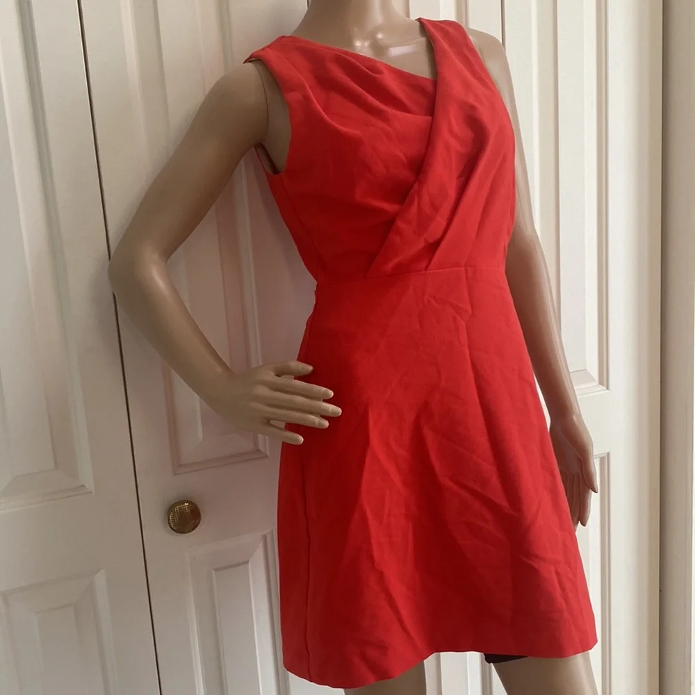 Teeze Me Juniors Size 7 Red/Orange mini Dress. So pretty. Cross Front. Sleeveles - Picture 2 of 12
